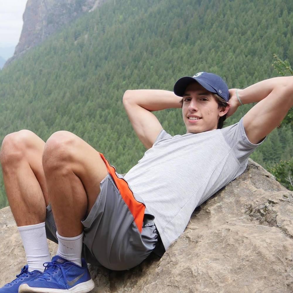 Meet your Posher, Andres